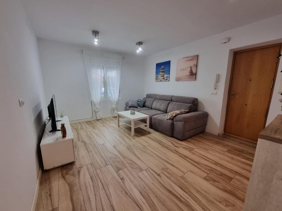 Carolinas Suit Apartment Alicante Exterior foto